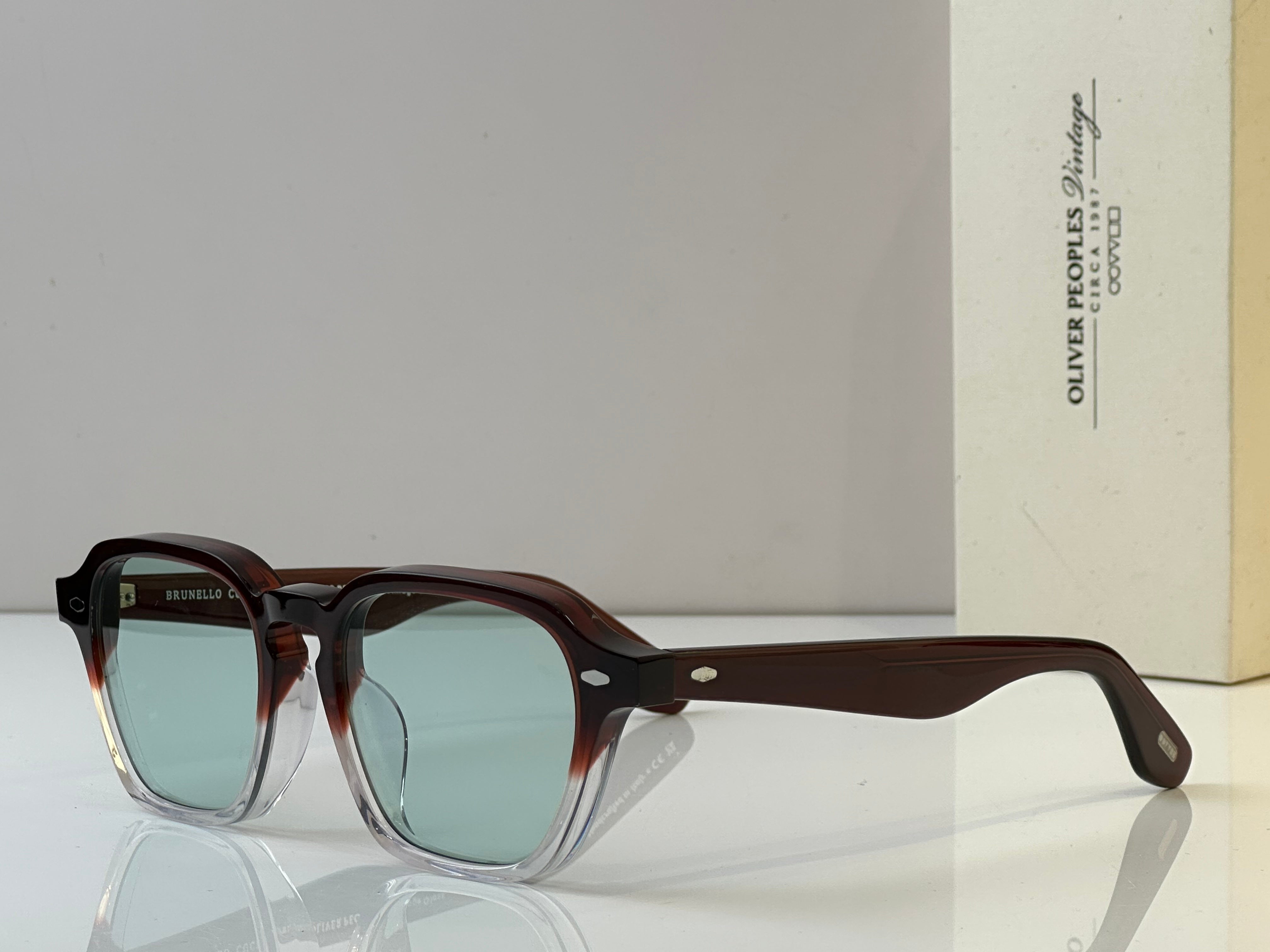 Oliver Peoples 2025