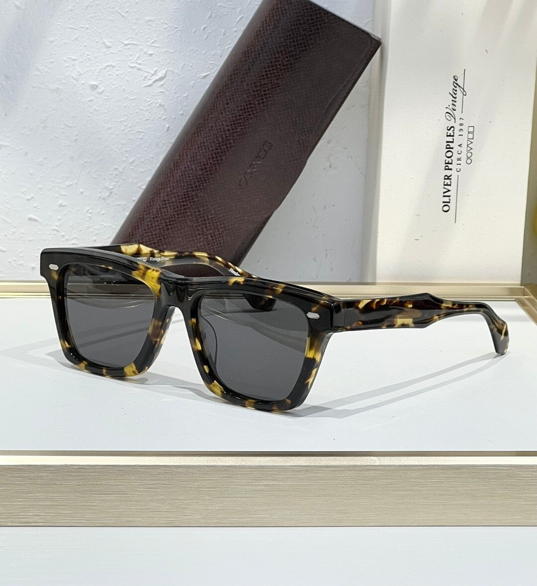 Oliver Peoples 2025