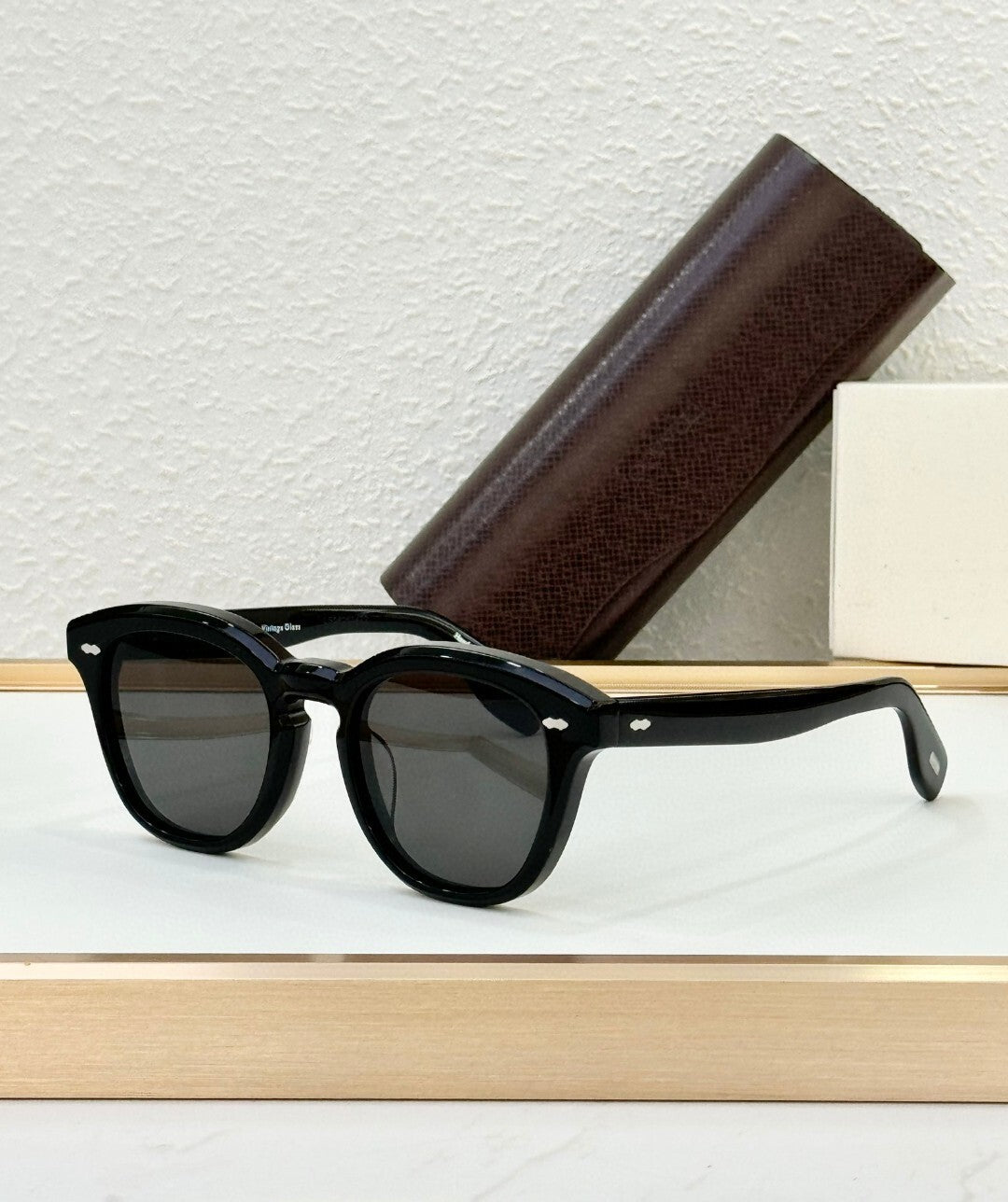 Oliver Peoples 2025