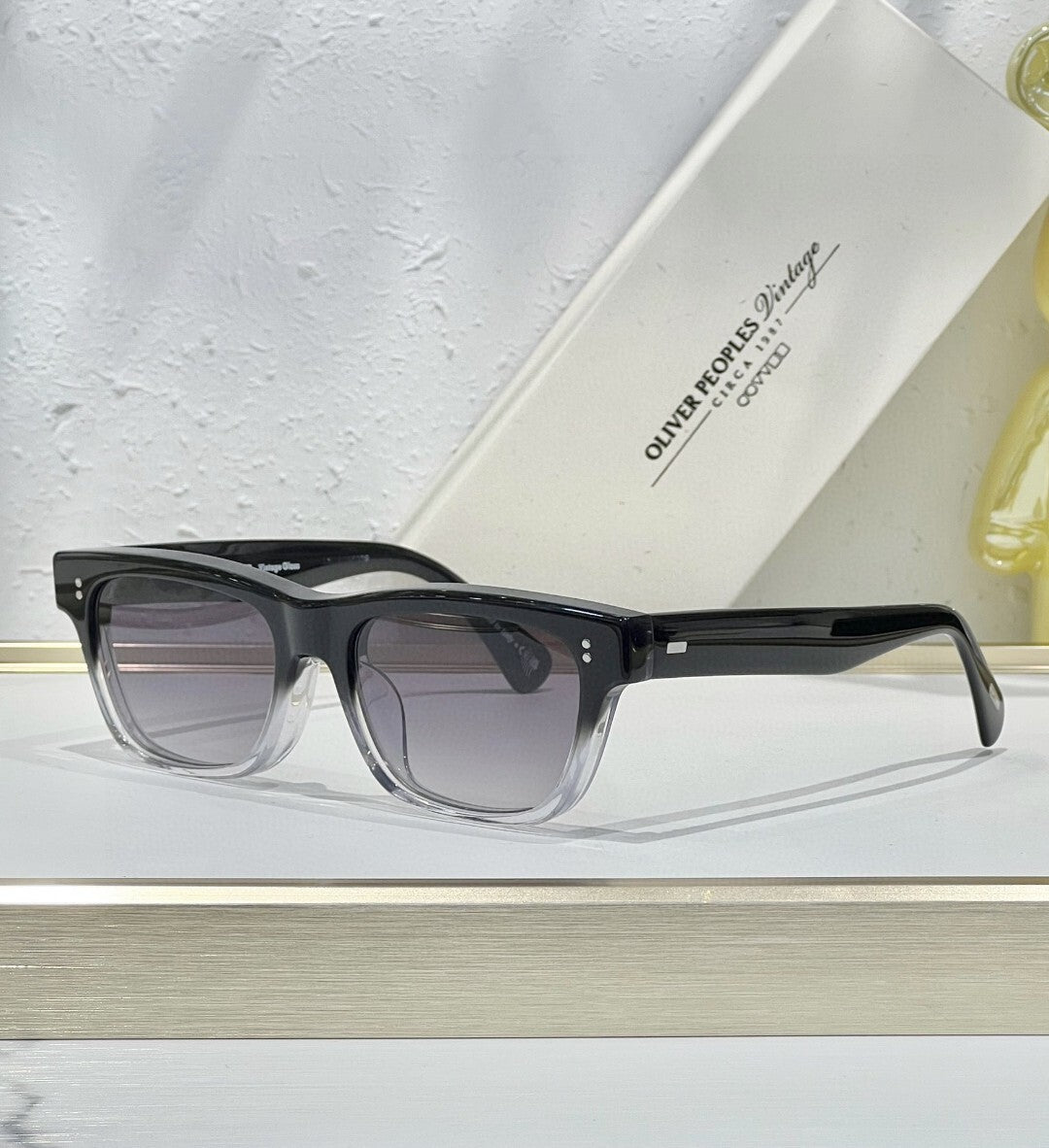 Oliver Peoples 2025