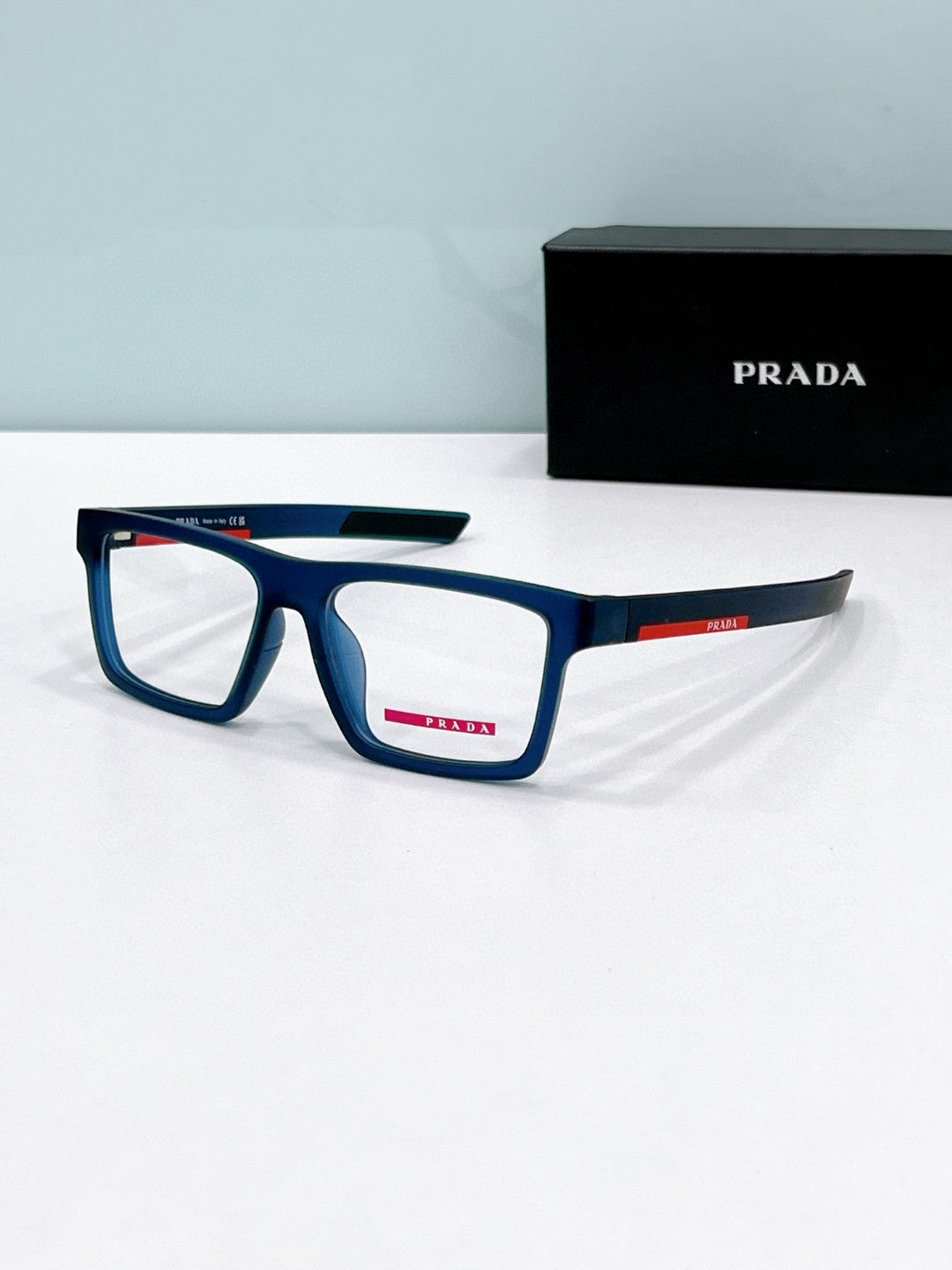 Prada  2025