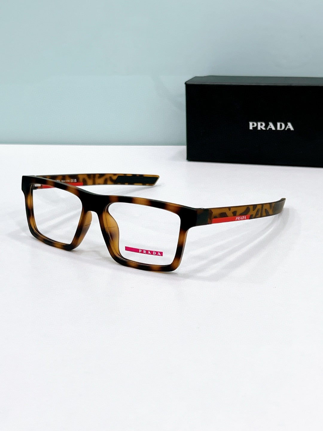 Prada  2025
