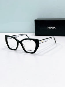 Prada  2025