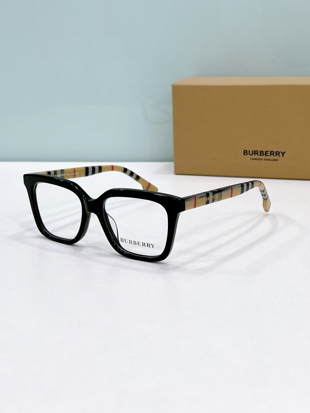 Burberry 2025