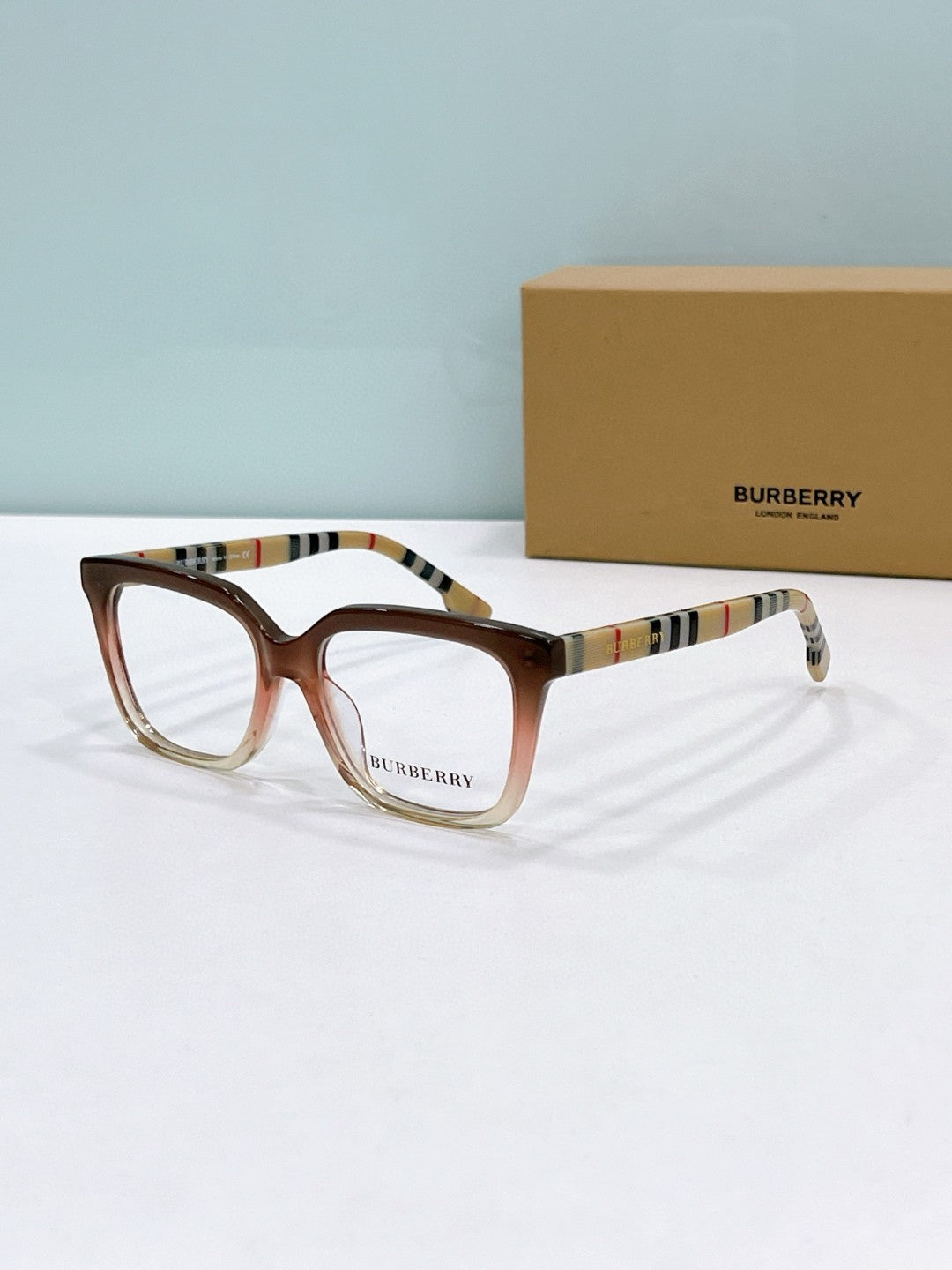 Burberry 2025