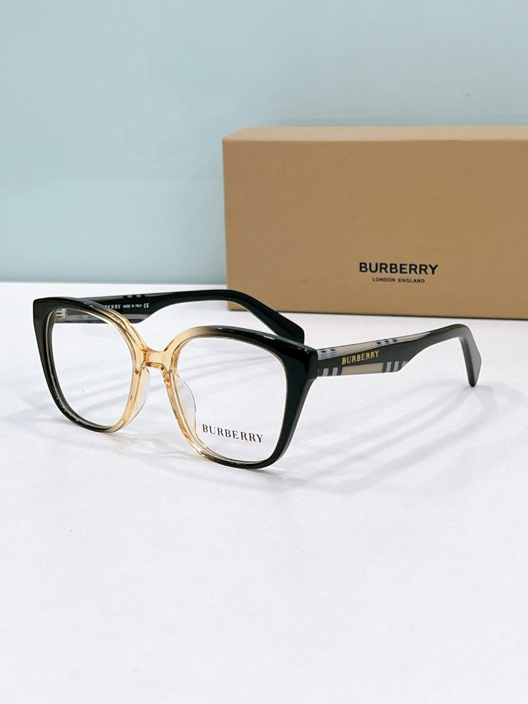 Burberry 2025