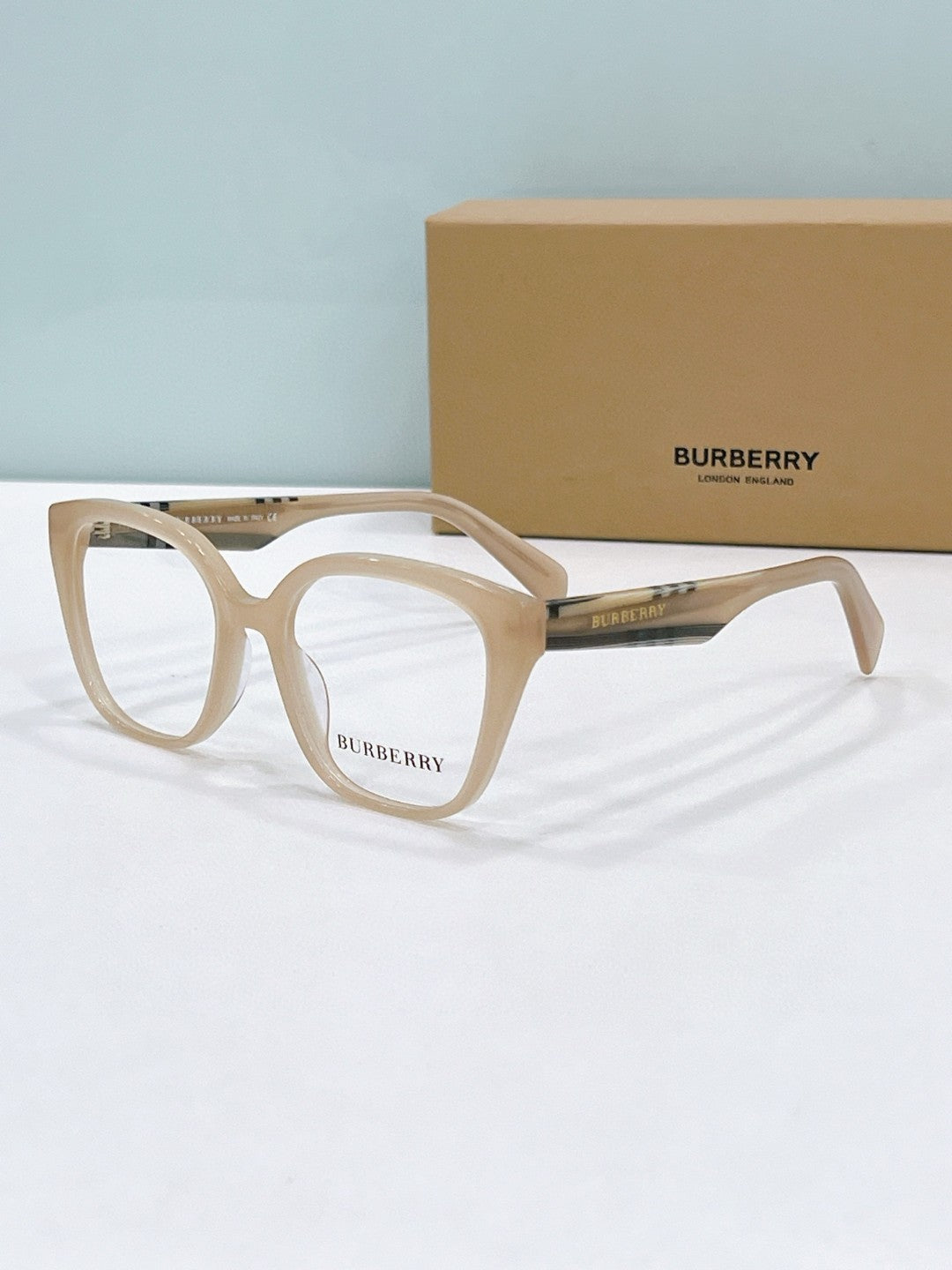 Burberry 2025