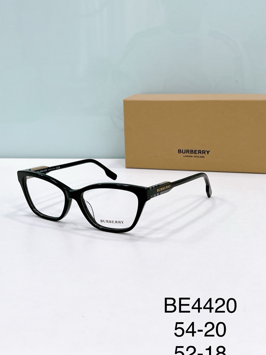 Burberry 2025