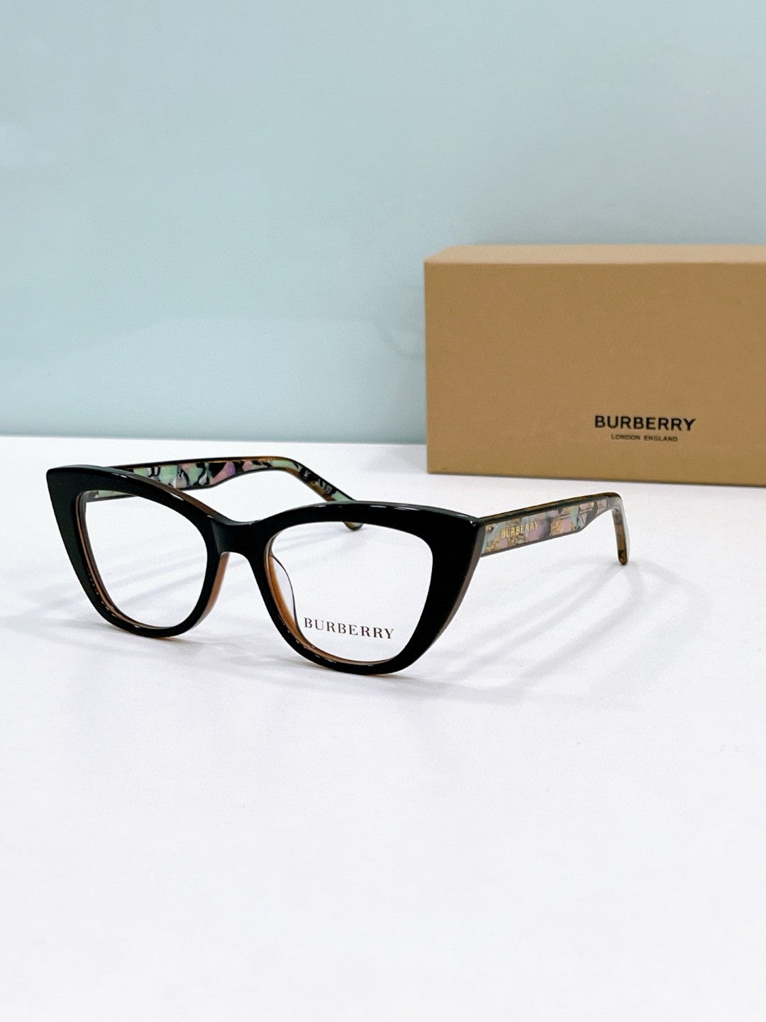 Burberry 2025