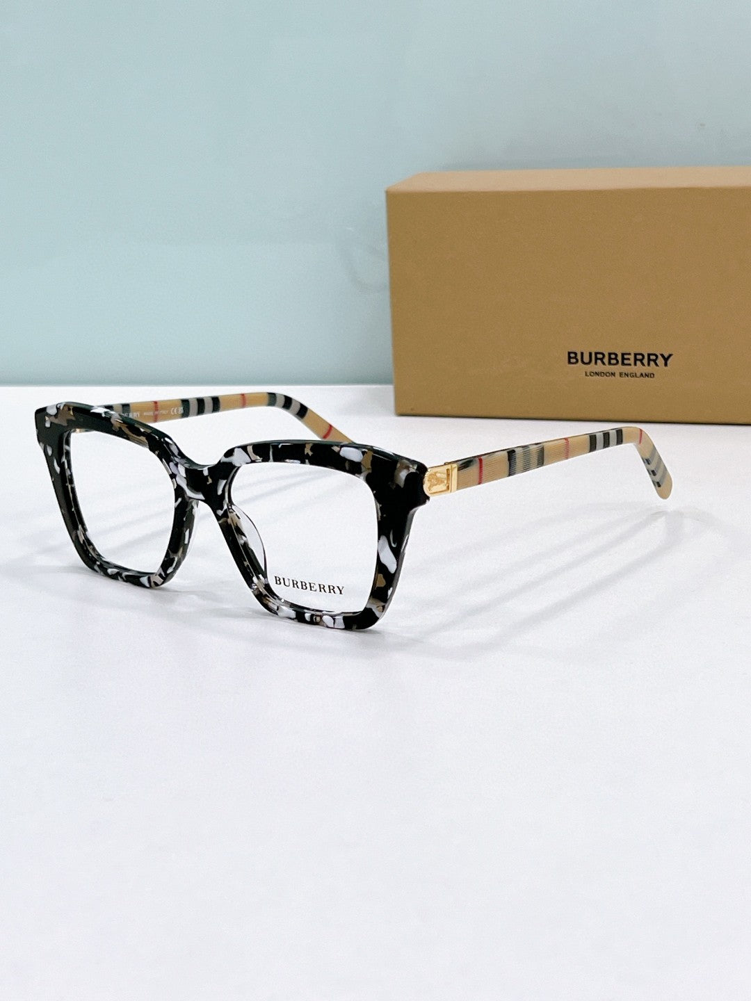 Burberry 2025