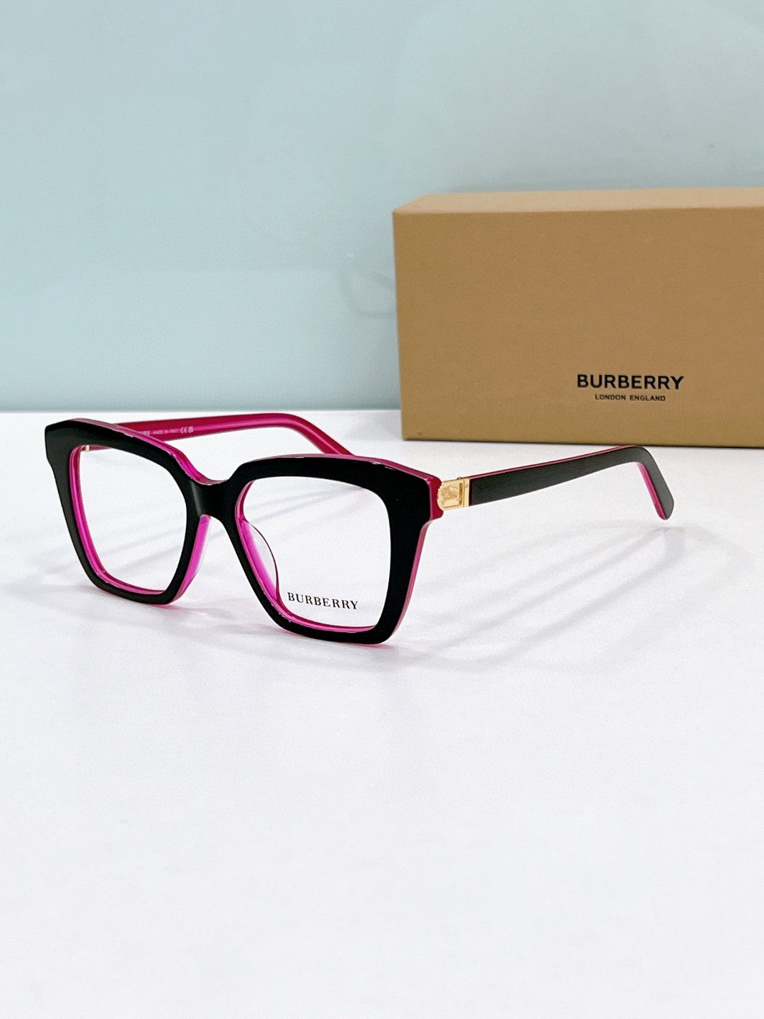 Burberry 2025