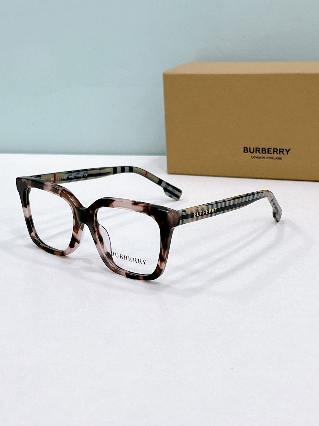 Burberry 2025
