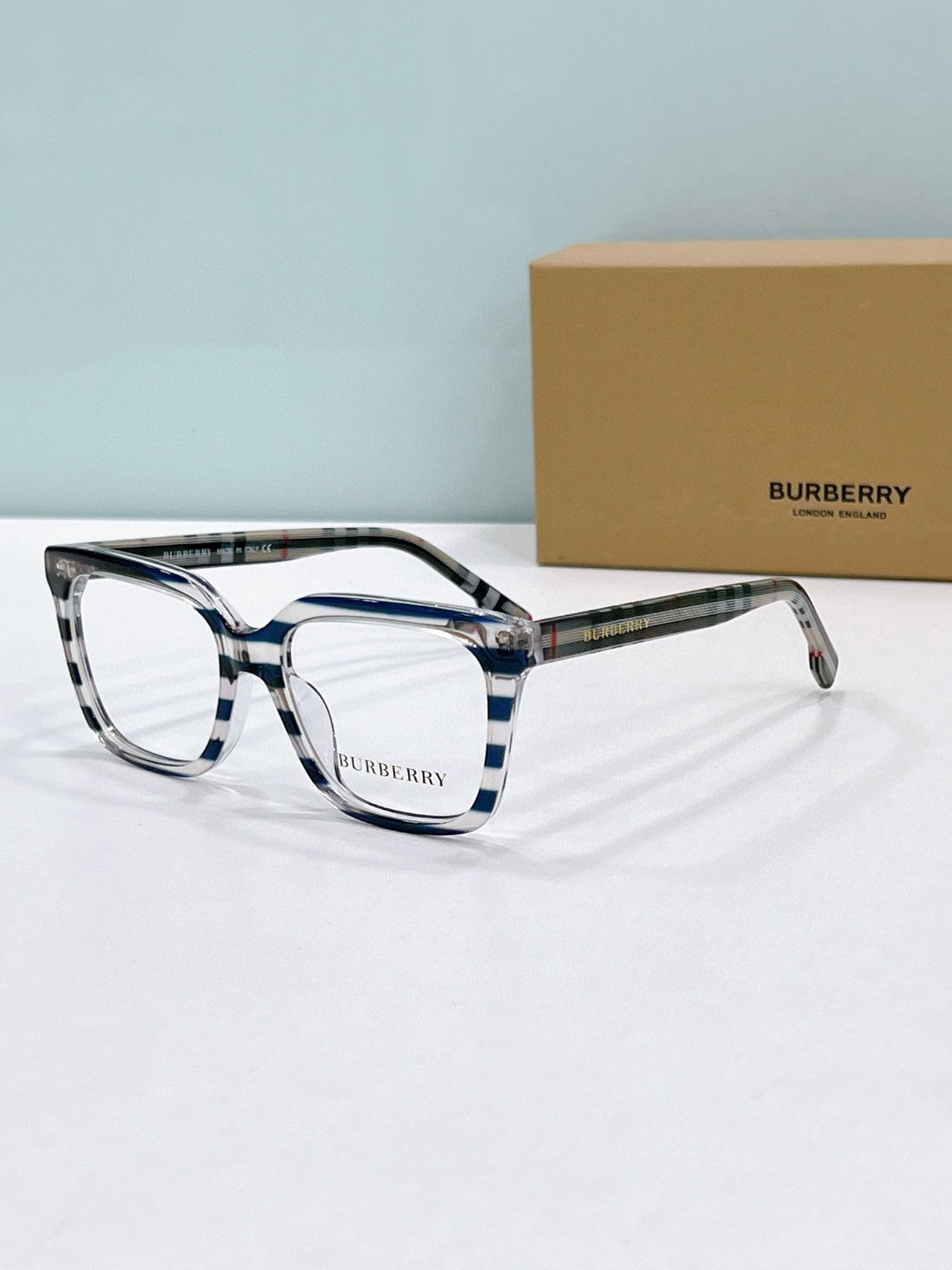 Burberry 2025