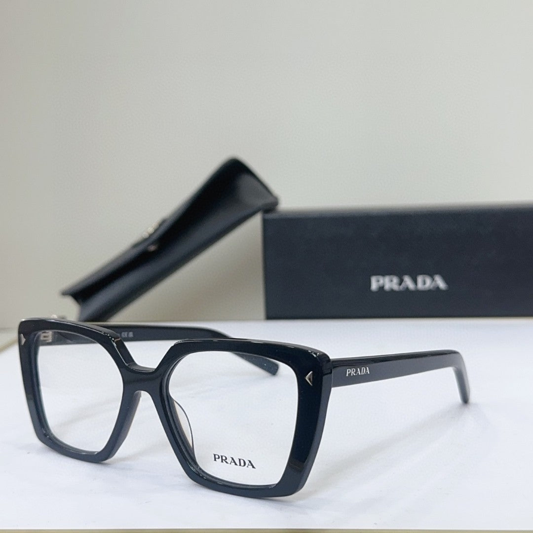 Prada  2025