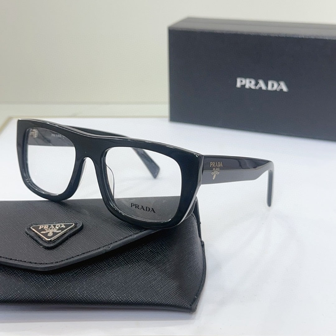 Prada  2025