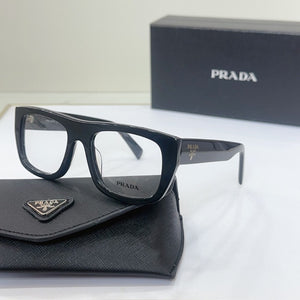 Prada  2025