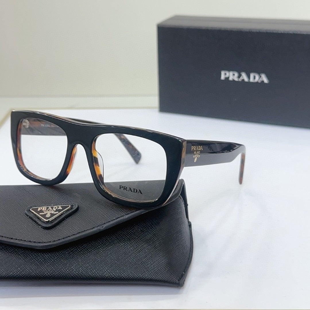 Prada  2025