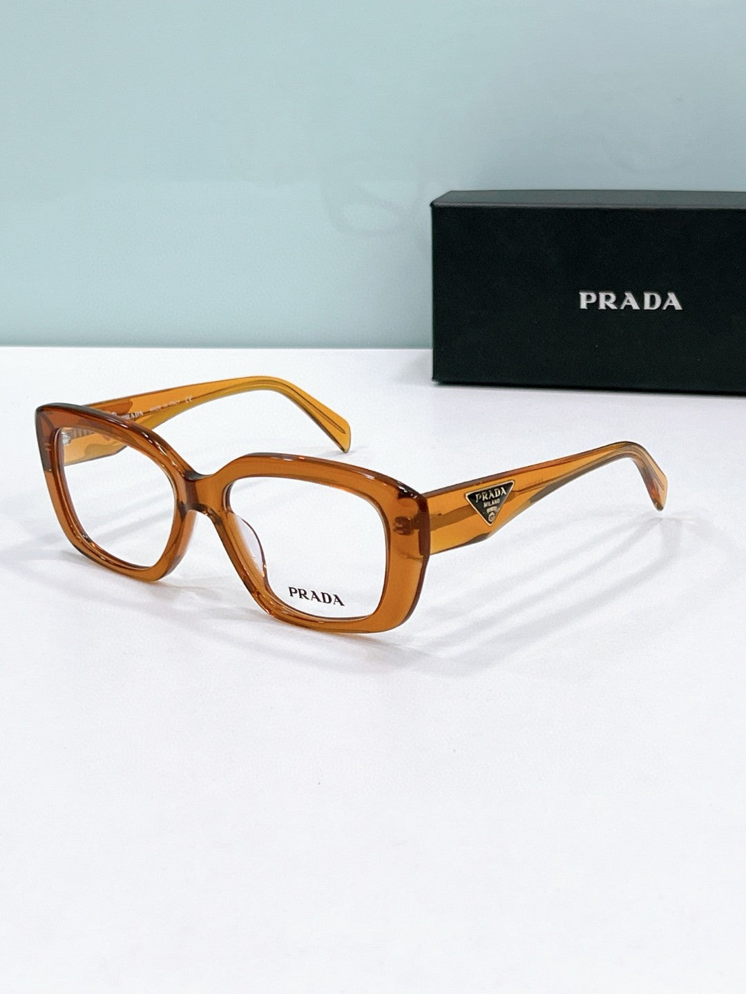 Prada  2025