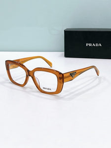 Prada  2025
