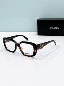 Prada  2025