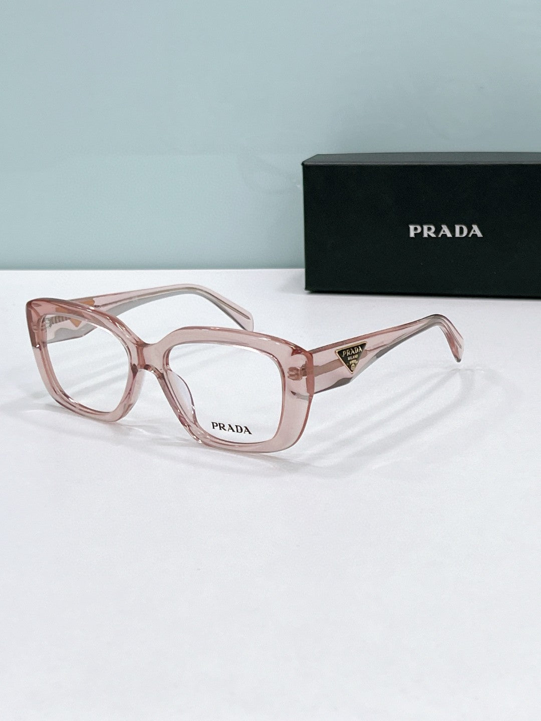 Prada  2025