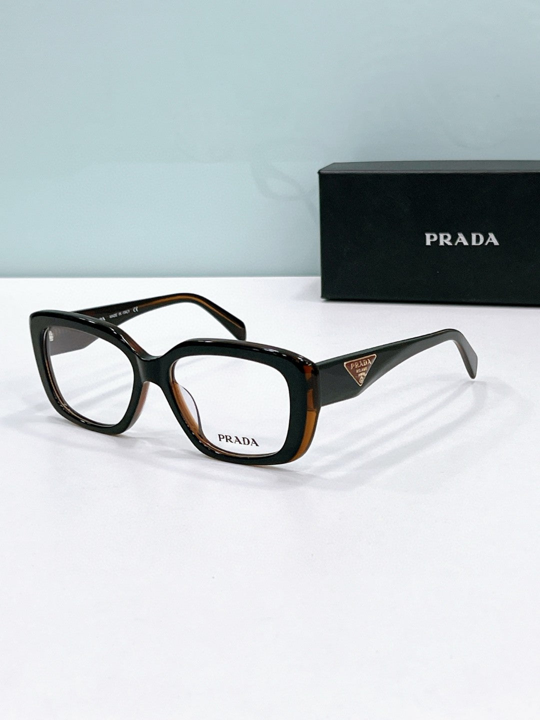 Prada  2025