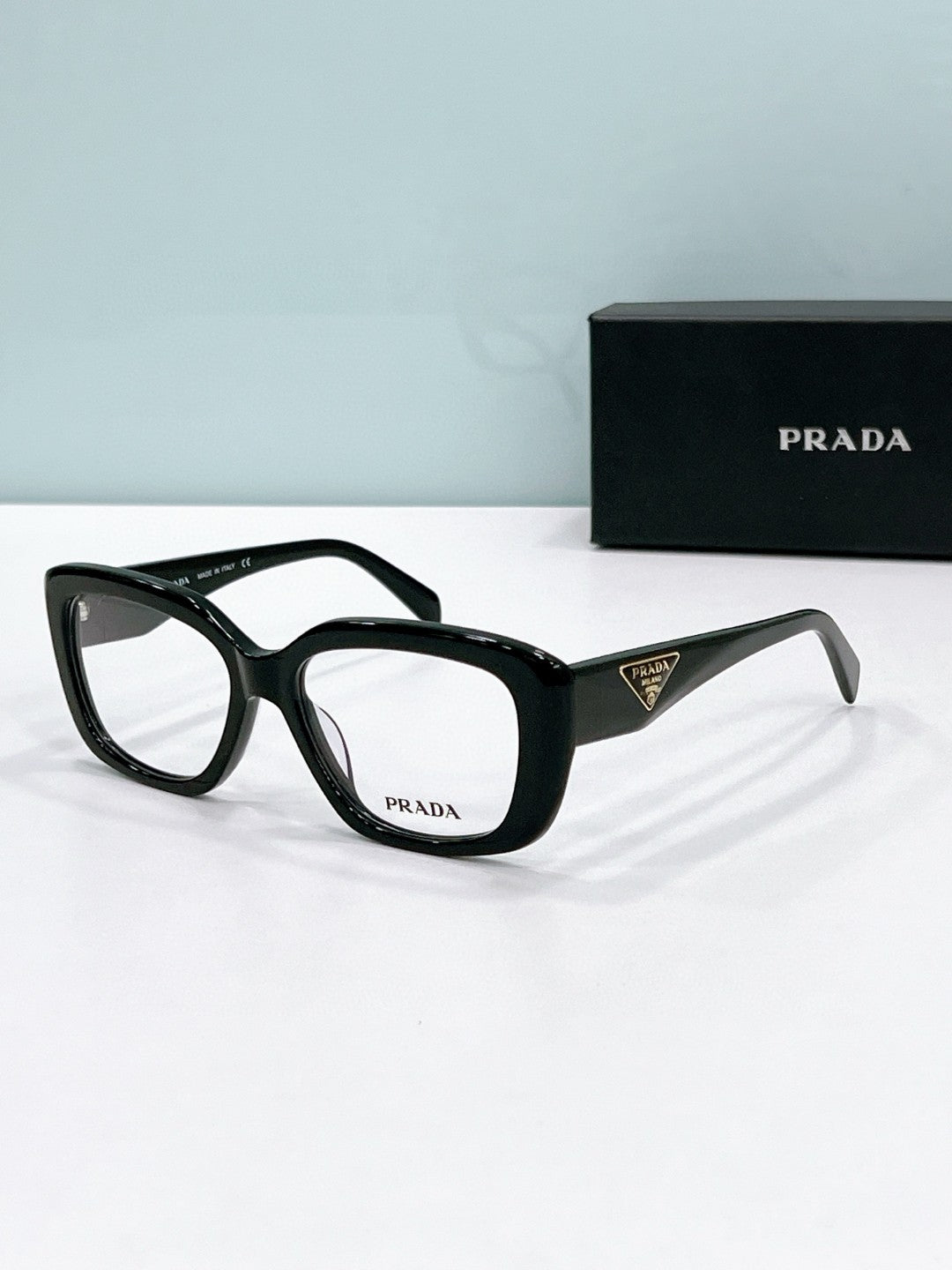 Prada  2025