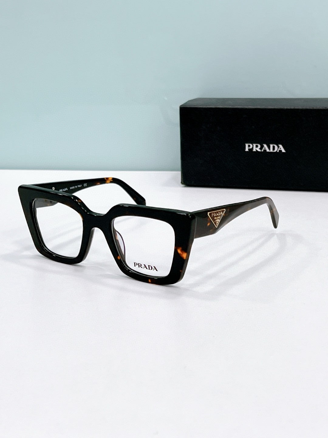 Prada  2025