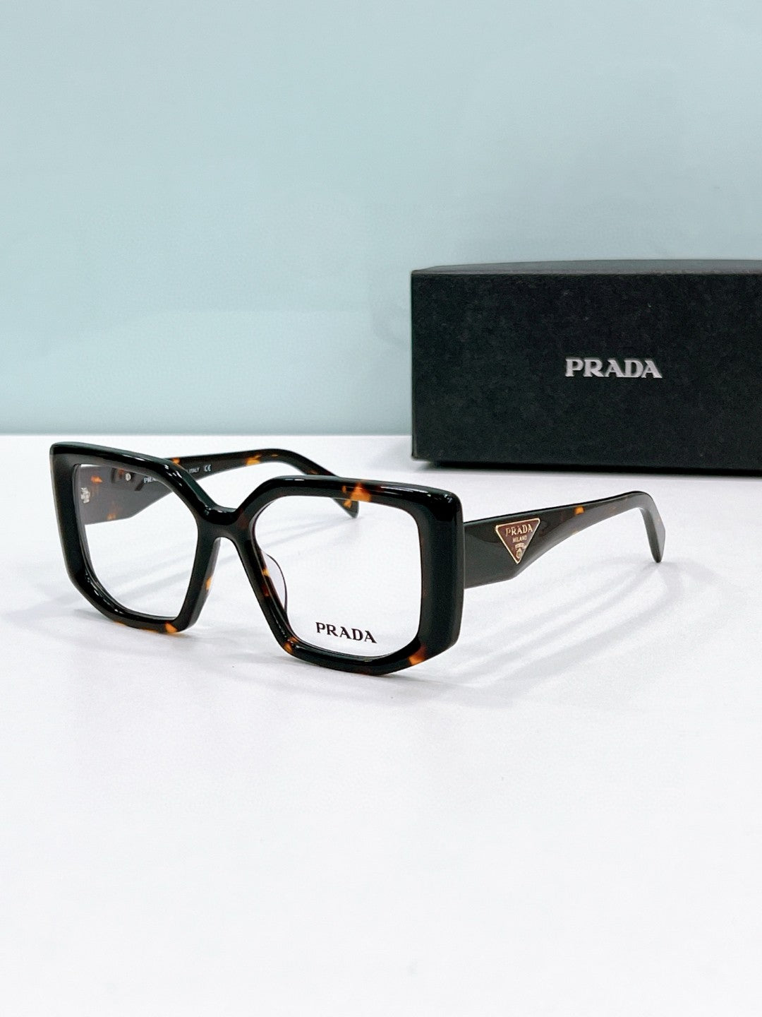Prada  2025