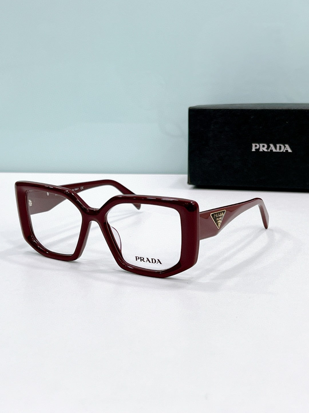 Prada  2025