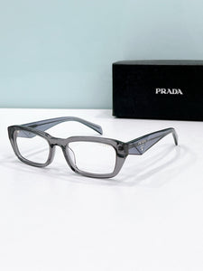 Prada  2025