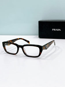 Prada  2025
