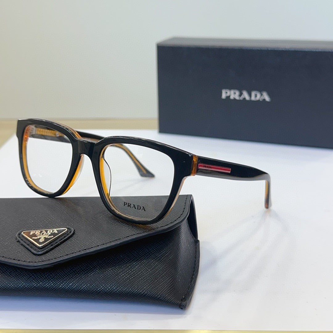 Prada  2025