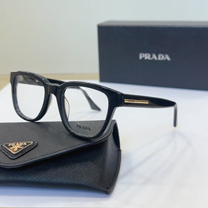 Prada  2025