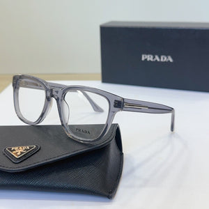 Prada  2025