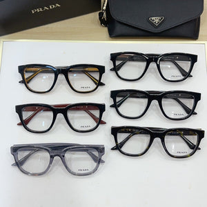 Prada  2025