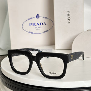 Prada  2025