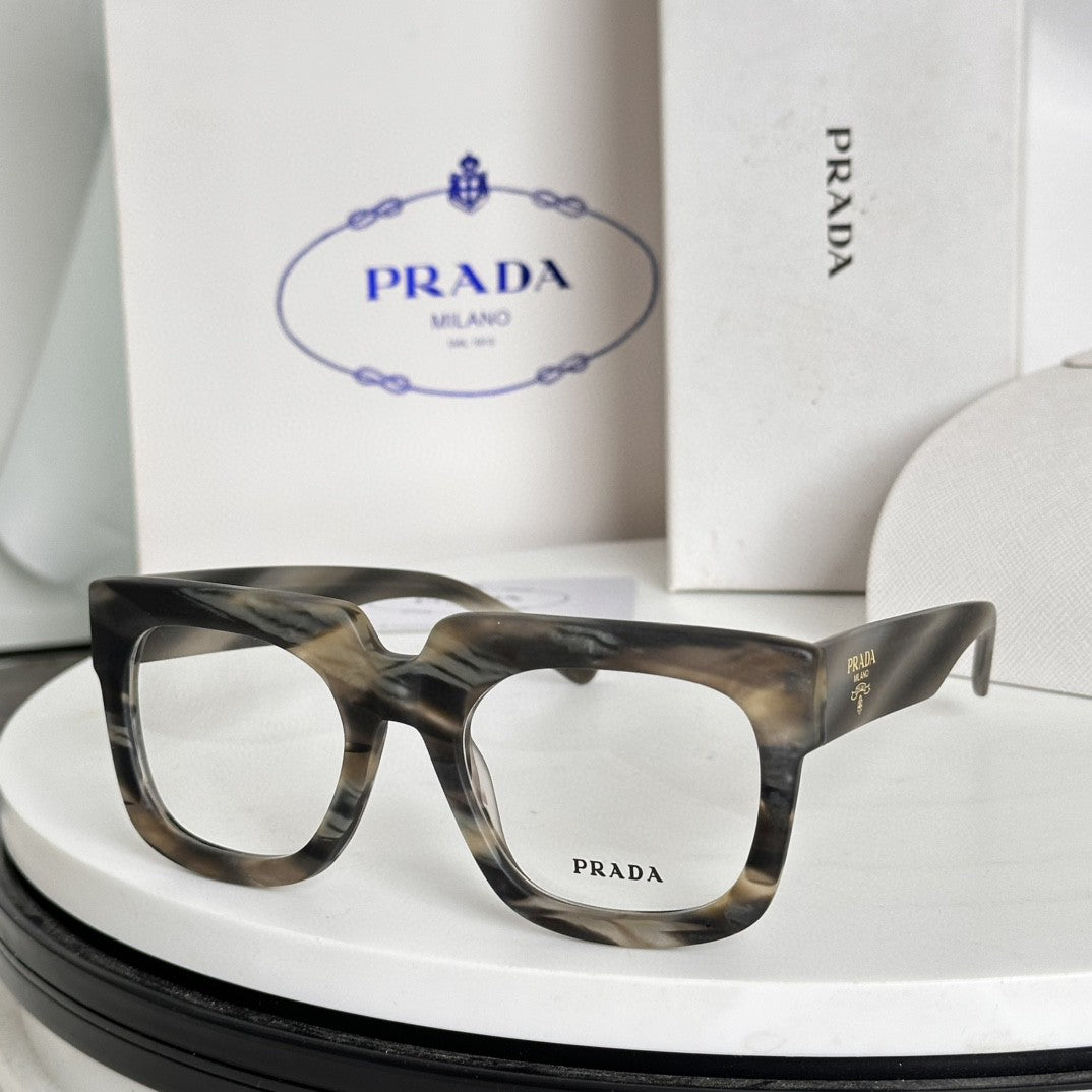 Prada  2025