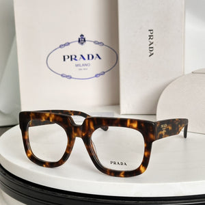 Prada  2025