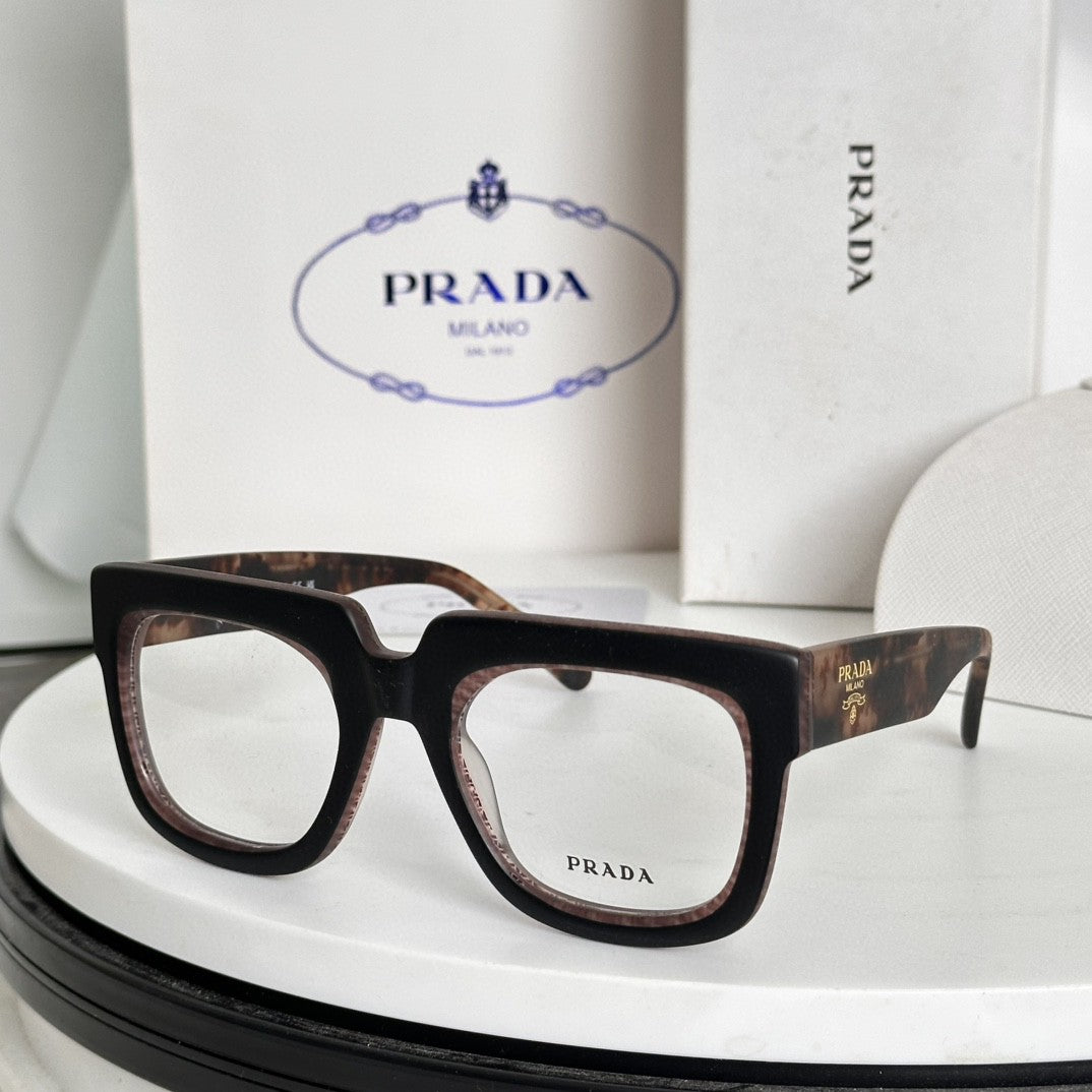 Prada  2025