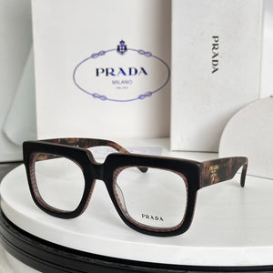 Prada  2025