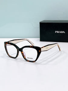 Prada  2025