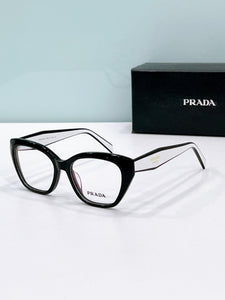 Prada  2025