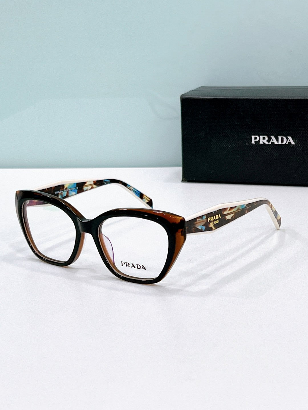 Prada  2025