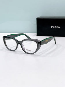 Prada  2025