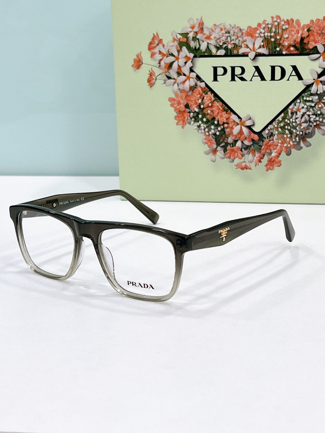 Prada  2025