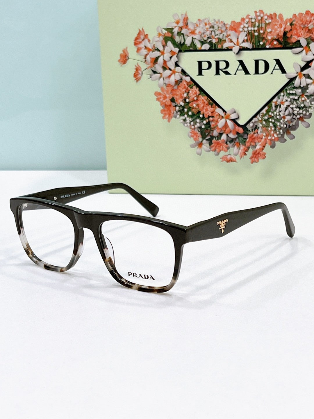 Prada  2025