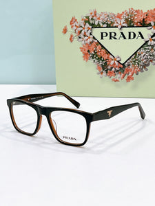Prada  2025