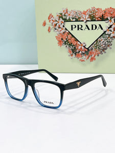 Prada  2025