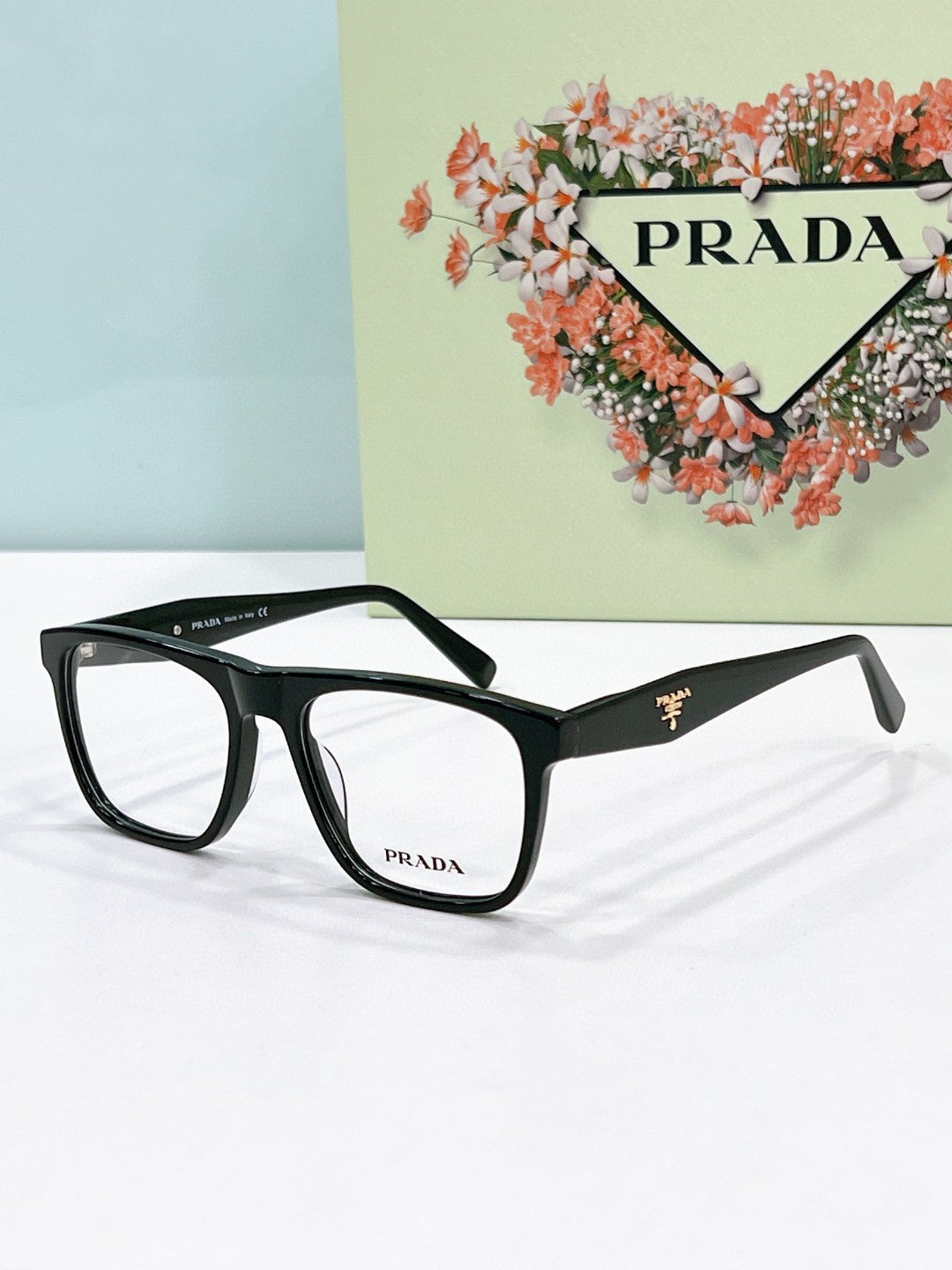 Prada  2025